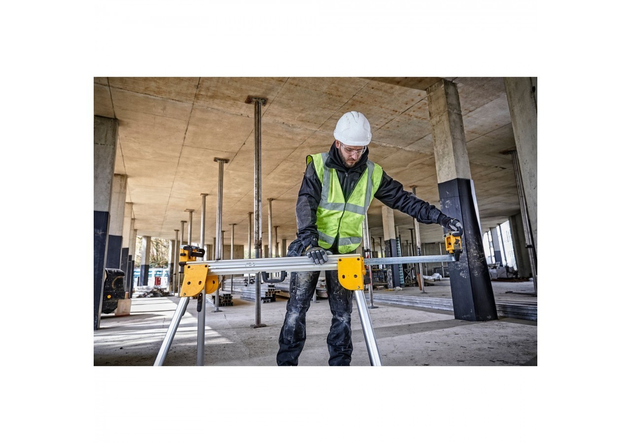 Piètement Compact pour scies à onglets - DE7033-XJ - Dewalt