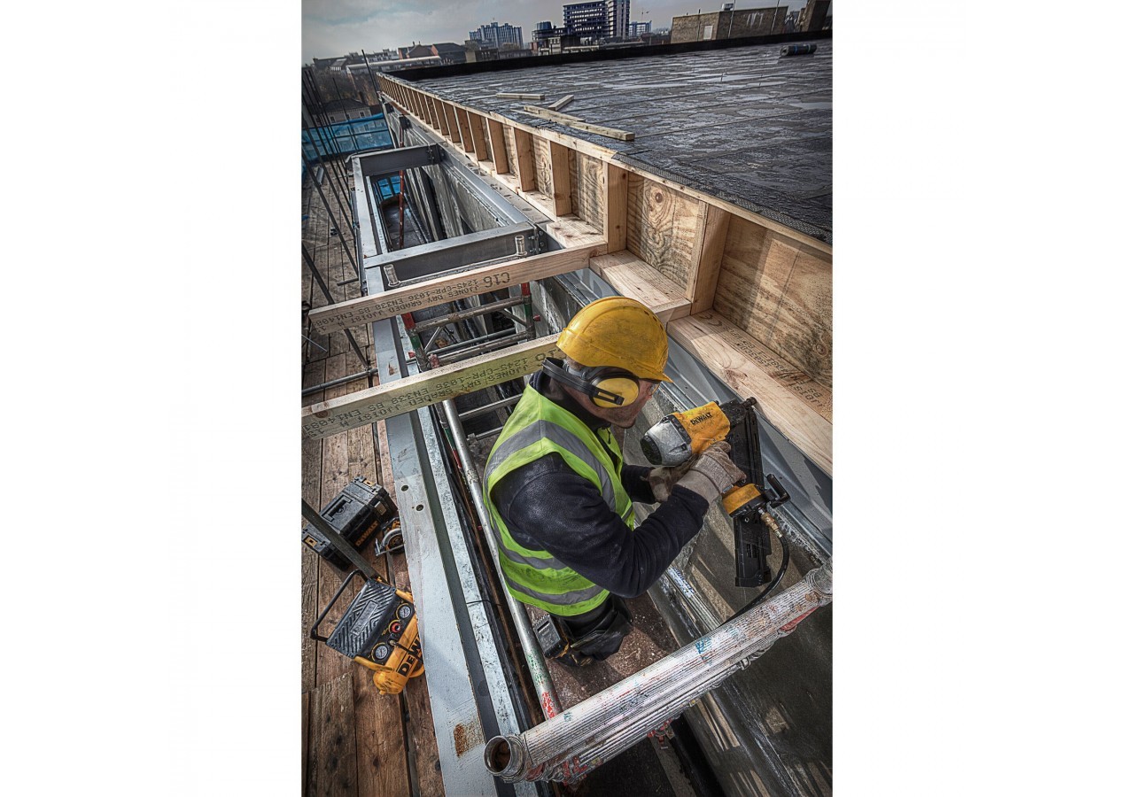 Cloueur pneumatique de charpente à bande - DPN9033-XJ - Dewalt