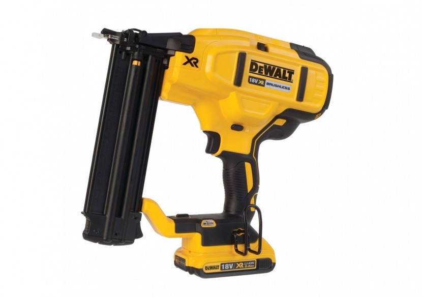 Cloueur de finition 18Ga XR 18V 2Ah Li-Ion Brushless - DCN680D2-QW - Dewalt Cloueur de finition 18Ga XR 18V 2Ah Li-Ion Brushless - DCN680D2-QW - Dewalt