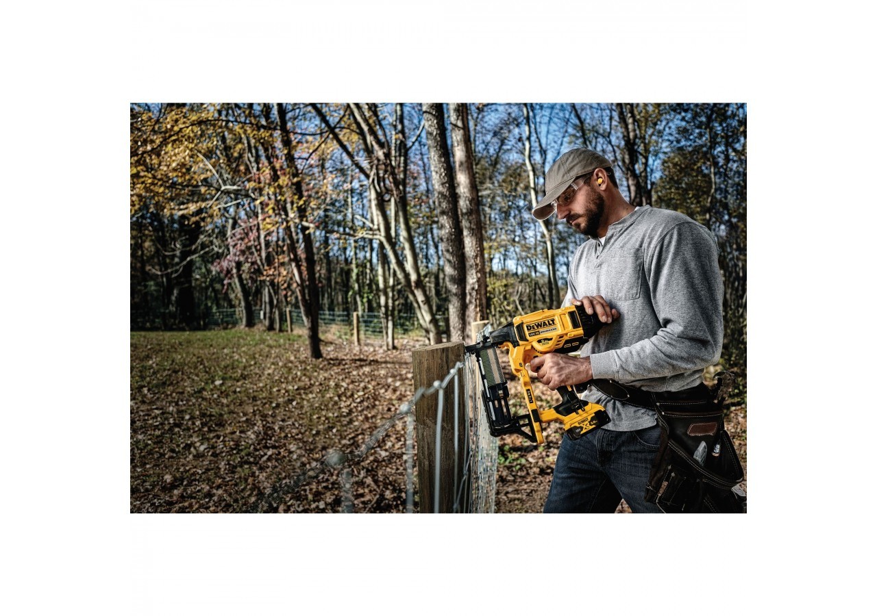 Agrafeuse pour clôture XR 18V 5Ah Li-Ion Brushless - DCFS950P2-QW - Dewalt