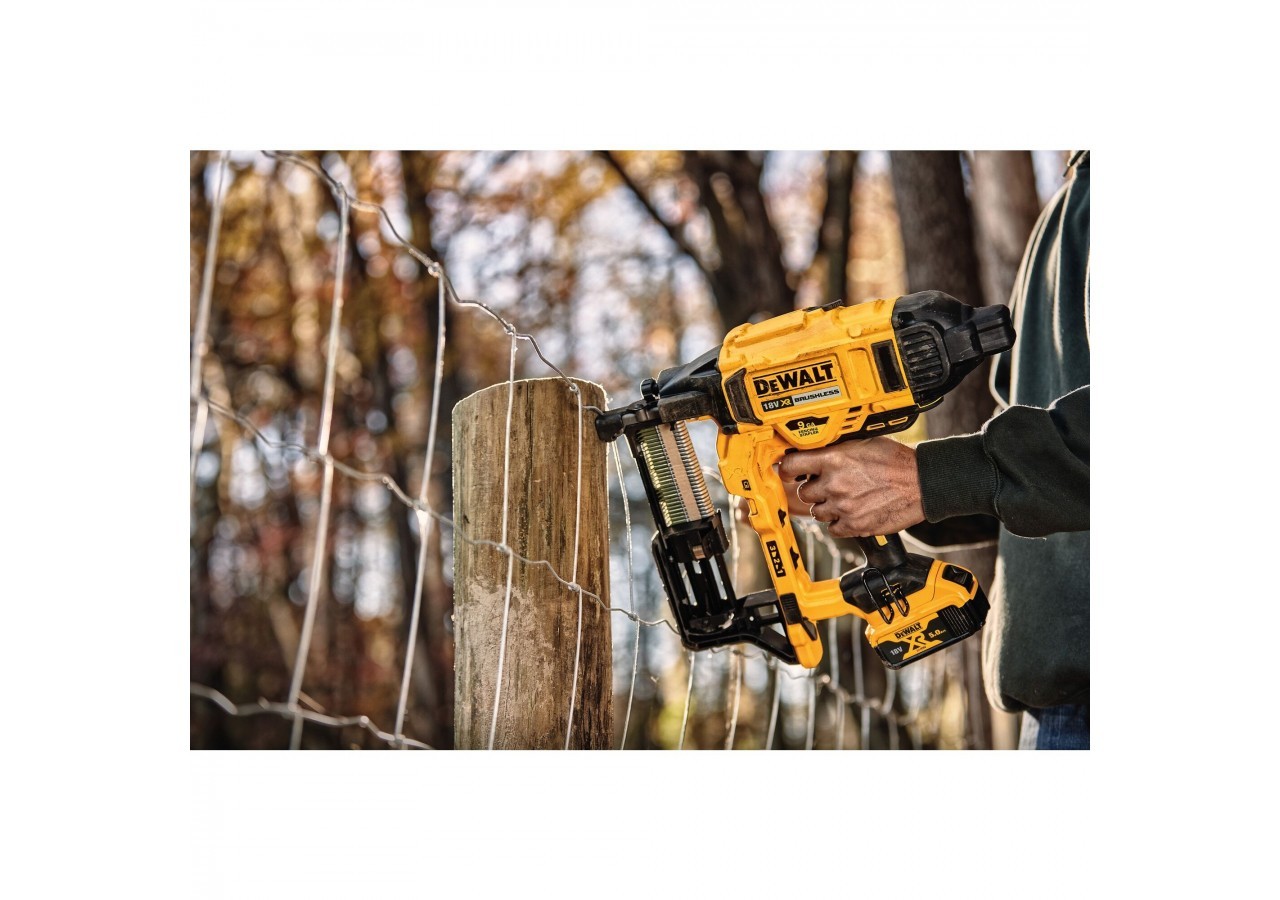 Agrafeuse pour clôture XR 18V 5Ah Li-Ion Brushless - DCFS950P2-QW - Dewalt