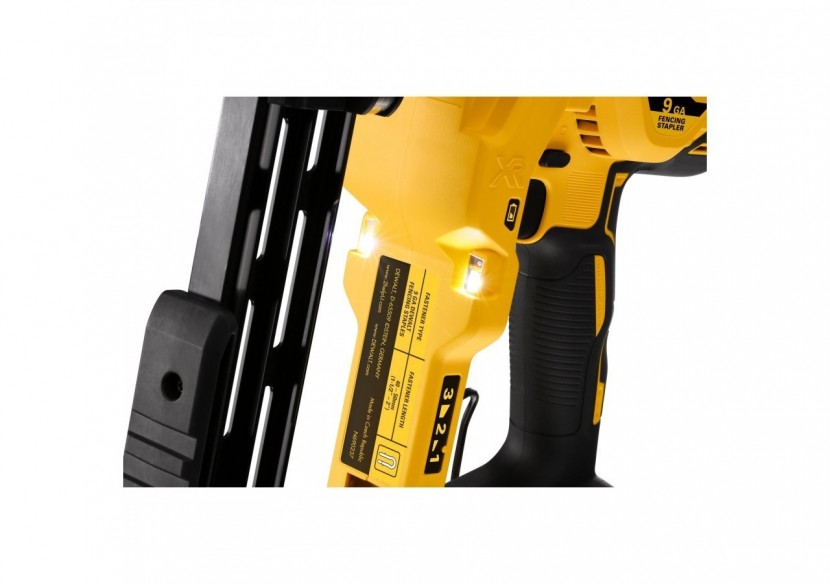Agrafeuse pour clôture XR 18V 5Ah Li-Ion Brushless - DCFS950P2-QW - Dewalt