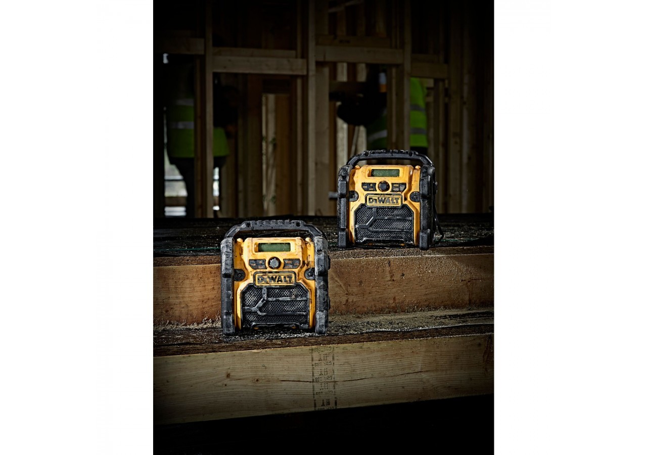 Radio Compacte sur secteur ou batteries XR 12V / 18V - DCR019-QW - Dewalt