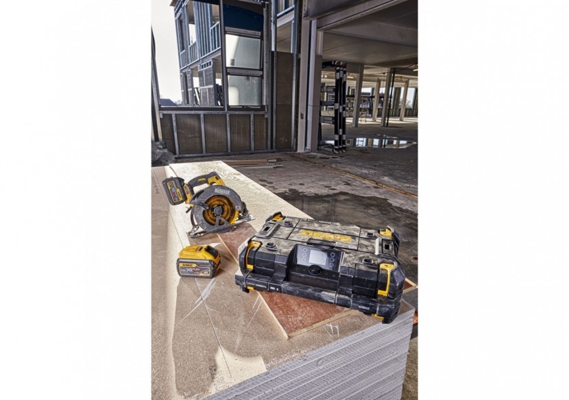 Radio TSTAK sur secteur ou batteries XR 12V / 18V / 54V - DWST1-81078-QW - Dewalt