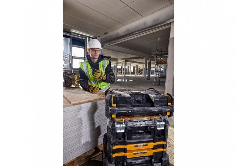 Radio TSTAK sur secteur ou batteries XR 12V / 18V / 54V - DWST1-81078-QW - Dewalt
