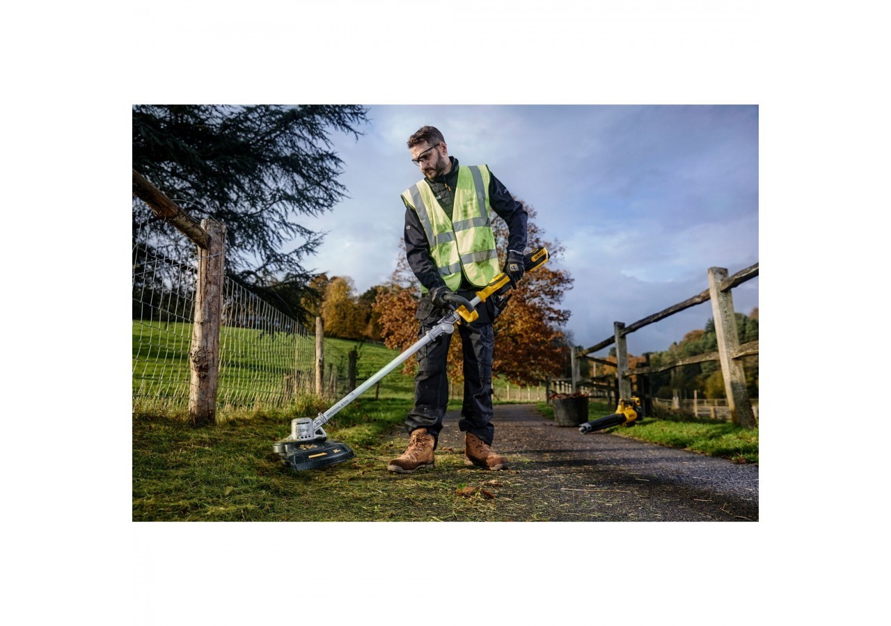 Coupe-bordure repliable XR 18V 5Ah Li-Ion Brushless - DCMST561P1-QW - Dewalt