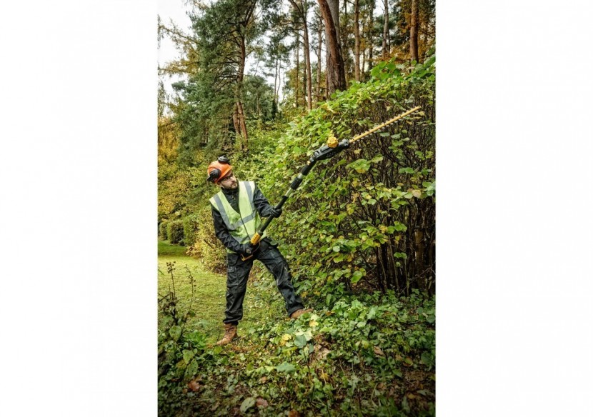 Taille-haies orientable XR 18V 5Ah Li-Ion Brushless - DCMPH566P1-QW - Dewalt