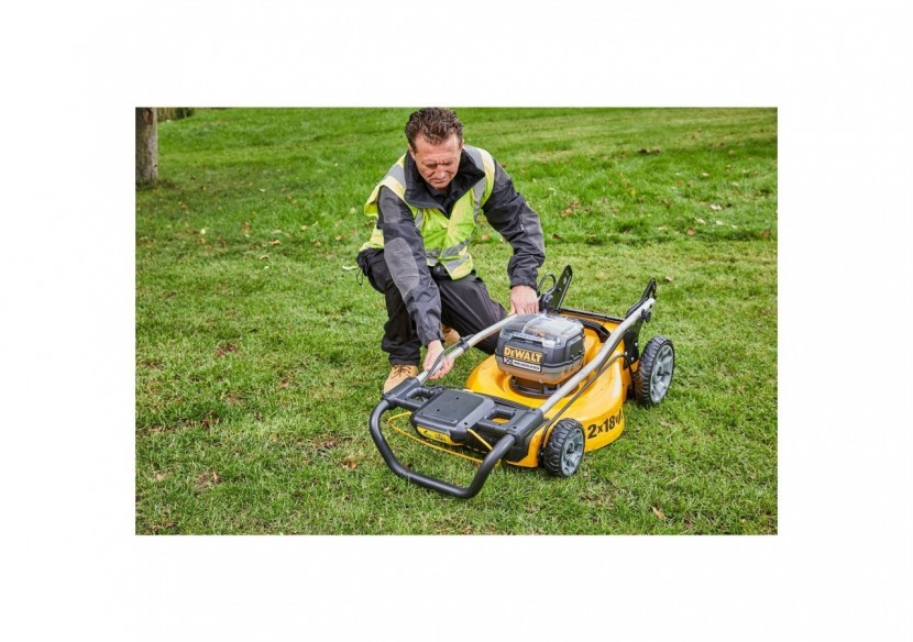 Tondeuse XR 2 X 18V 5Ah Li-Ion Brushless - DCMW564P2-QW - Dewalt