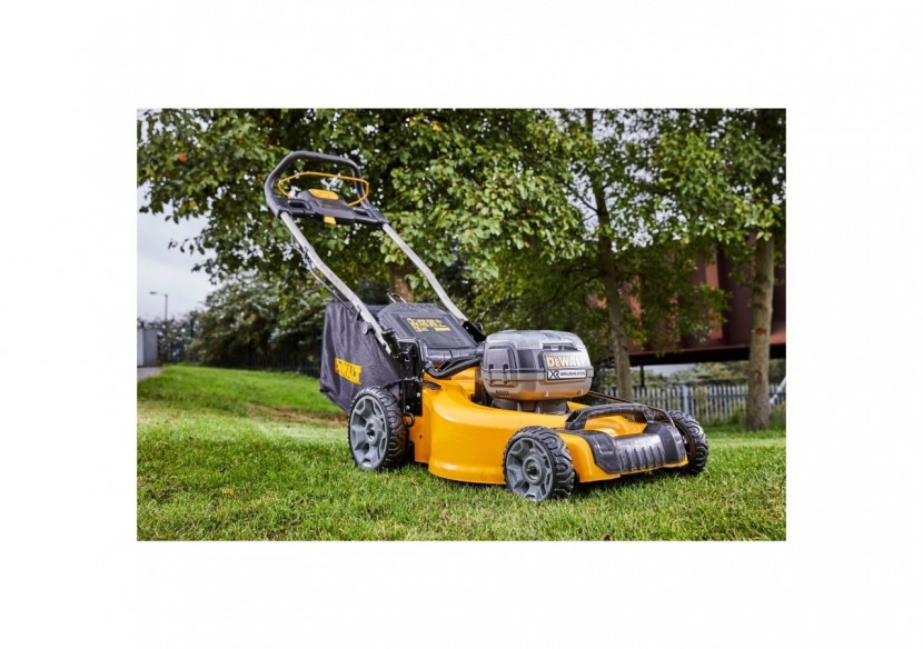 Tondeuse XR 2 X 18V 5Ah Li-Ion Brushless - DCMW564P2-QW - Dewalt