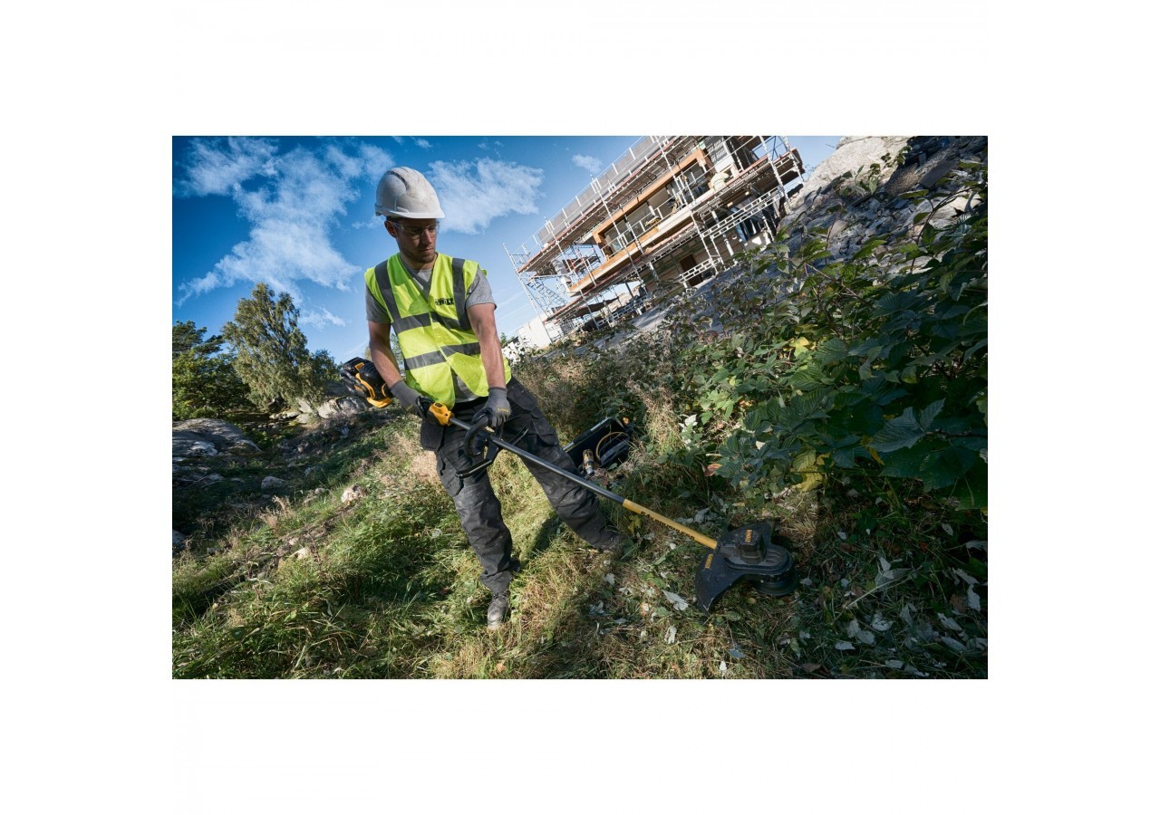Coupe-bordure / Débrousailleuse XR FLEXVOLT 54V 3Ah Li-Ion Brushless - DCM571X1-QW - Dewalt