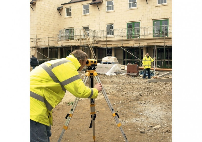 Niveau optique automatique - DW096PK-XJ - Dewalt