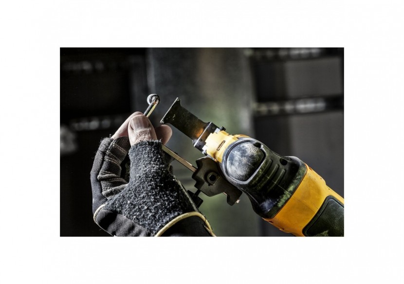 Lame 30x43mm Bim pour multi-cutter - DT20701-QZ - Dewalt Lame 30x43mm Bim pour multi-cutter - DT20701-QZ - Dewalt