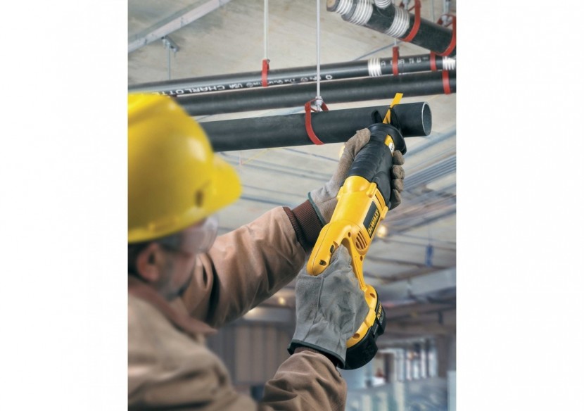 Lame De Scie Sabre Bim Pour La Coupe Du Métal 152mm Profondeur inférieur à 8mm - DT2361-QZ - Dewalt Lame De Scie Sabre Bim Pour La Coupe Du Métal 152mm Profondeur inférieur à 8mm - DT2361-QZ - Dewalt