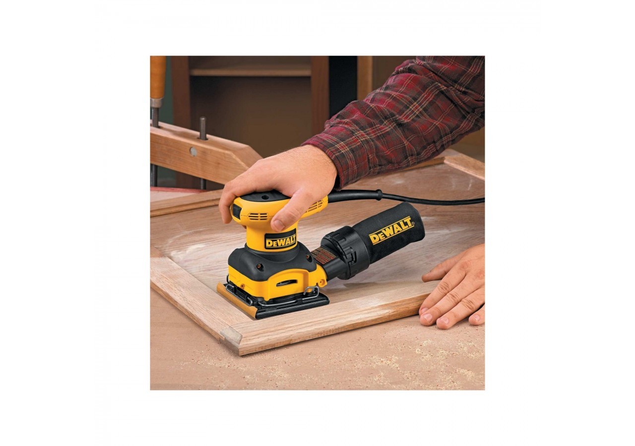 1/4 feuille abrasive pour ponceuses vibrantes grain 40 - 8 perforations 115x140mm - DT3011-QZ - Dewalt