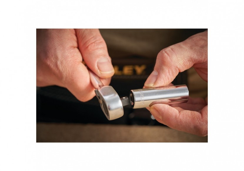 DOUILLE LONGUE 1/4" 6 PANS 13 MM - STMT86116-0 - Stanley