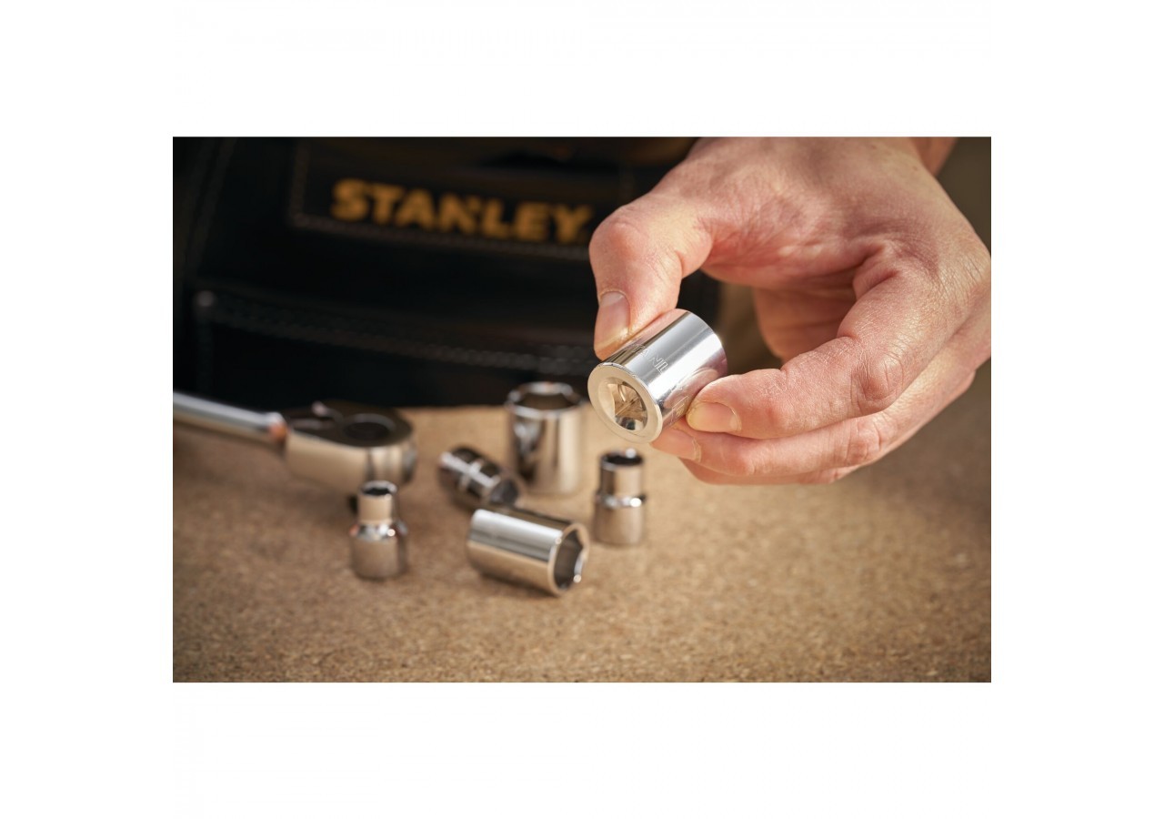 DOUILLE 3/8" 6 PANS 18 MM - STMT86313-0 - Stanley