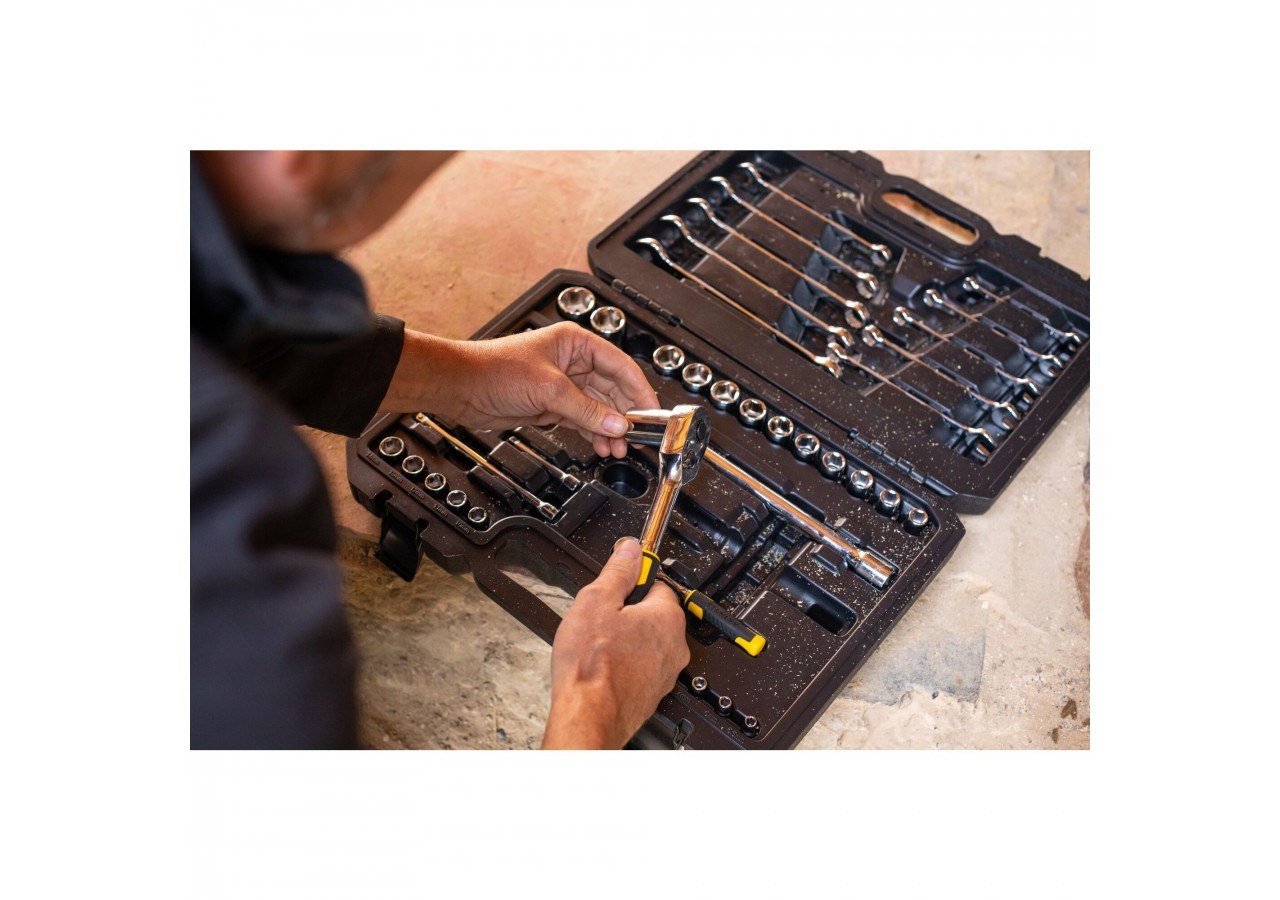 COFFRET DE DOUILLES ¼’’ + ½’’ + CLÉS MIXTES - JEU DE 41 PCS - STMT82832-1 - Stanley