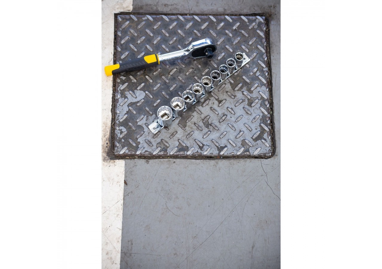 CLIQUET 72 DENTS - 1/4" + 10 DOUILLES – 11 PCS - STMT82666-0 - Stanley