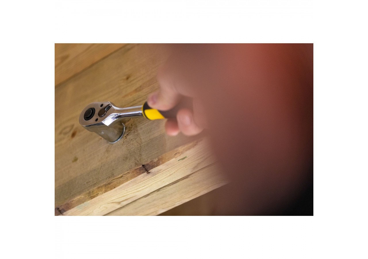 CLIQUET 120 DENTS ¼’’ FATMAX + 10 DOUILLES + 10 EMBOUTS + PORTE- EMBOUT – 22 PCS - FMMT82679-0 - Stanley