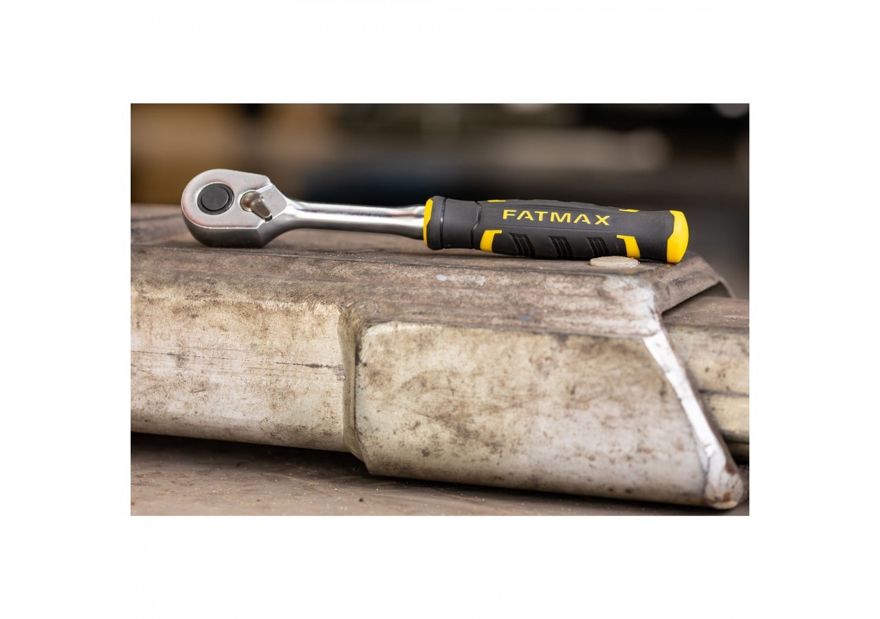 CLIQUET 120 DENTS 3/8’’ FATMAX + 10 DOUILLES + 10 EMBOUTS + PORTE- EMBOUT – 22 PCS - FMMT82680-0 - Stanley