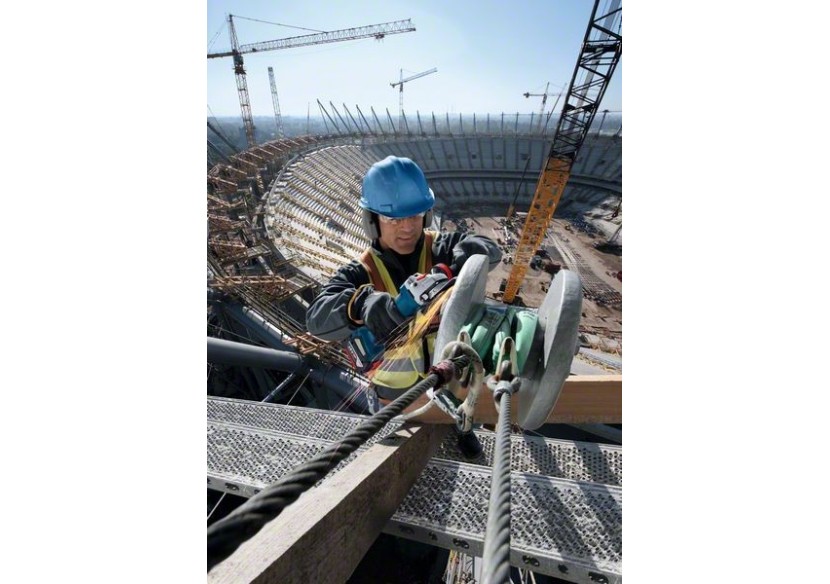 MEULEUSE 125 MM GWS 18V-10 P solo L-Boxx - 06019J4102 - Bosch