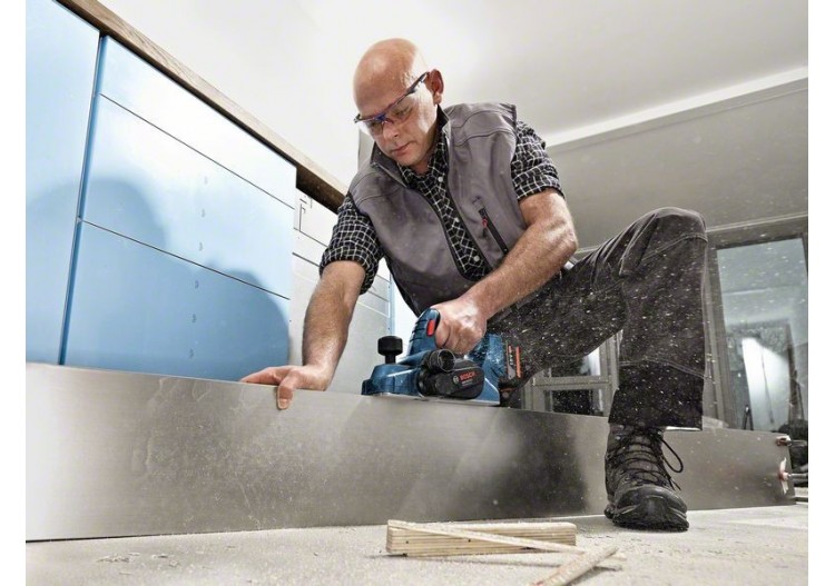 Rabot sans fil GHO 18V-LI solo Carton - 06015A0307 - Bosch 2