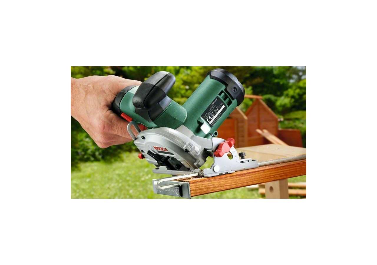 Scie circulaire sans fil UniversalCirc 12 1 batterie 2,5Ah - 06033C7002 - Bosch