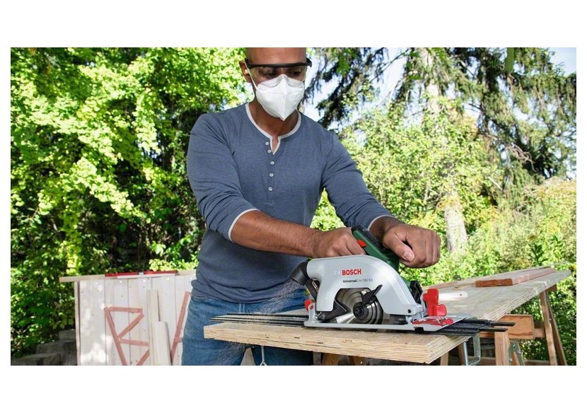 Scie circulaire sans fil UniversalCirc 18V-53 - outil seul sans batterie - 06033B1400 - Bosch