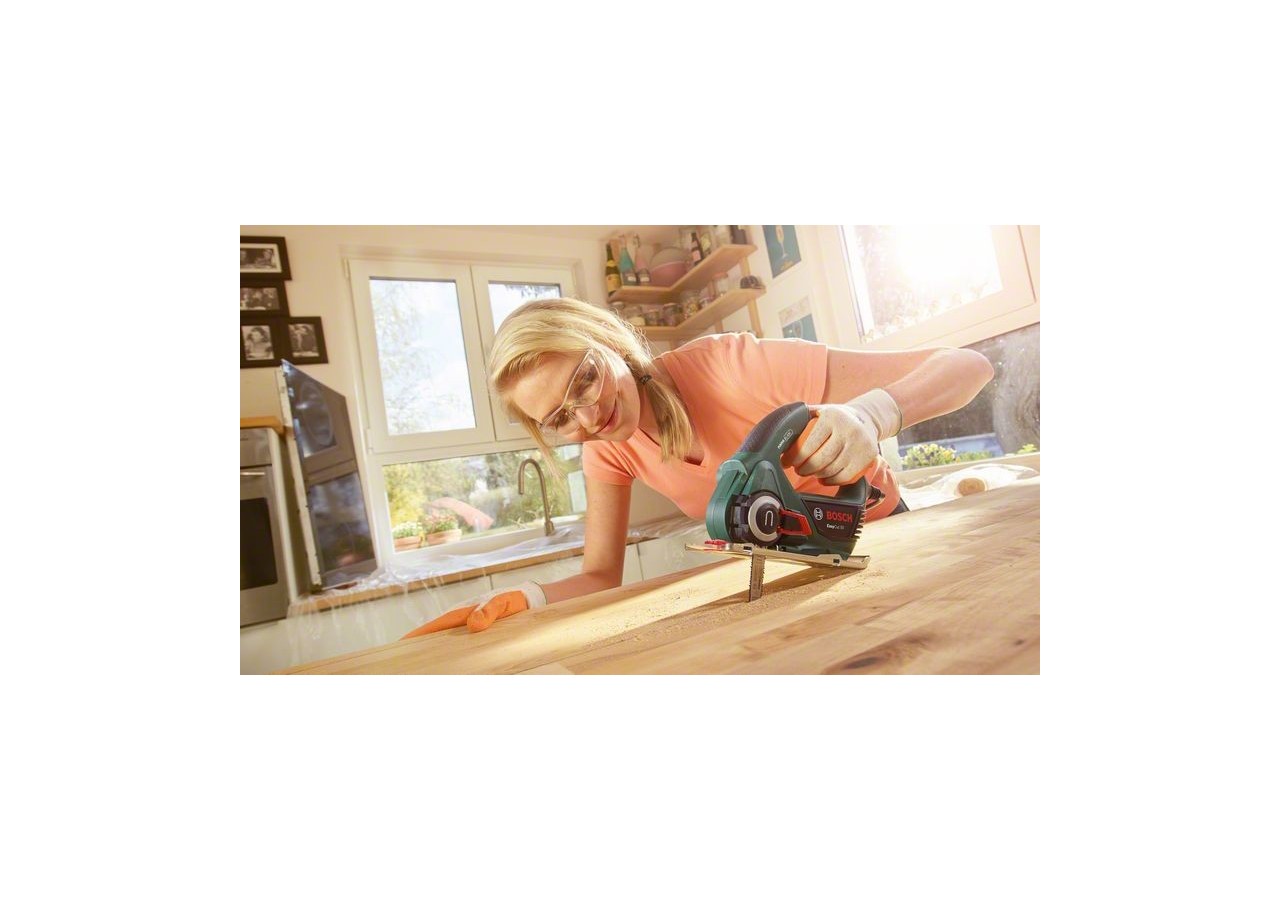 Scie multi-usage EasyCut 50 à lame NanoBlade - 06033C8000 - Bosch