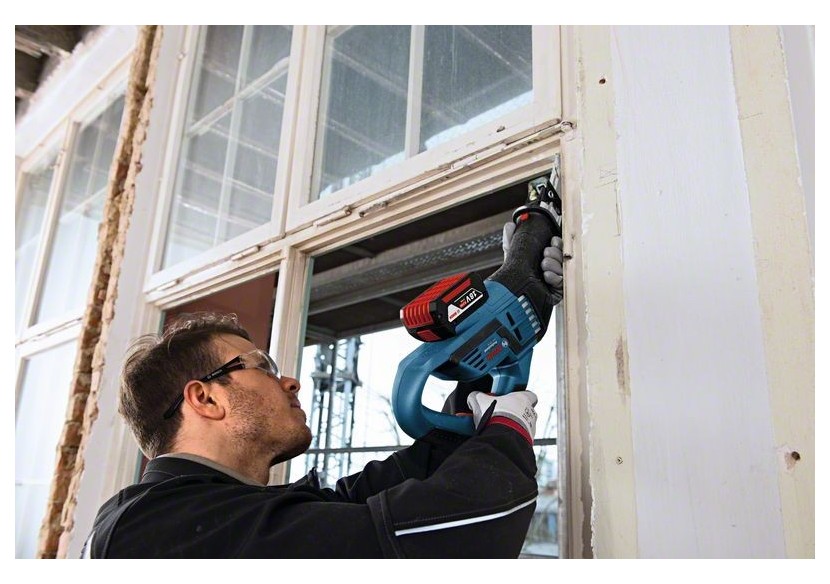 SCIE SABRE GSA 18V-32 2x5,0Ah + 2 lames COFFRET STANDARD - 06016A8106 - Bosch