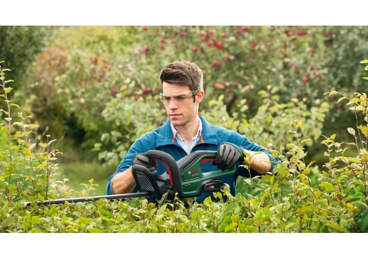 Taille-haies sans fil 18V UniversalHedgeCut 18V-50 - avec 1 batterie 2,5Ah - 0600849K01 - Bosch 2