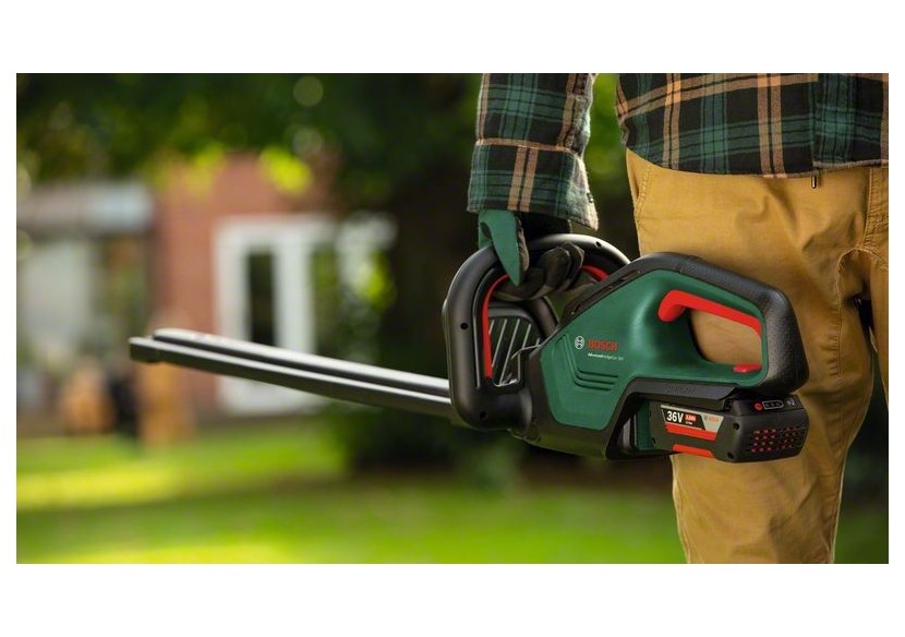 Taille-haies sans fil UniversalHedgeCut 36V-55-24 - 1 batterie 2,0Ah - 060084A302 - Bosch