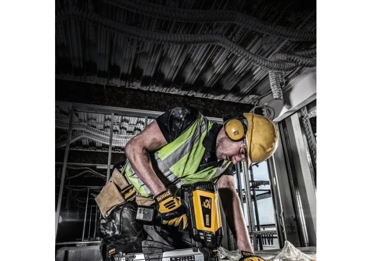 Cloueur à gaz C5 Track-It pour béton et acier magasin long - DDF5110500 - Dewalt