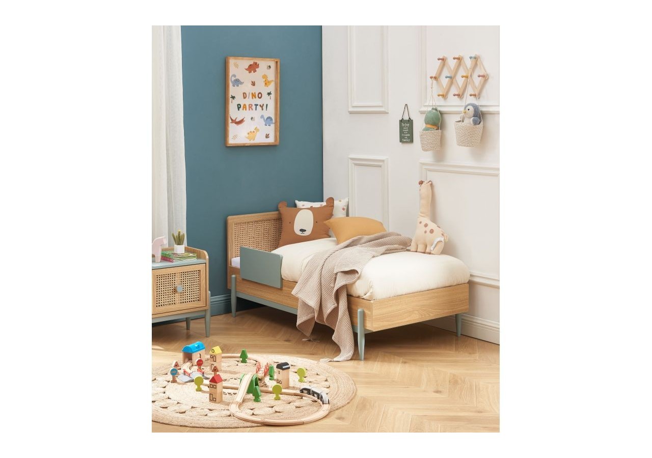 Lit enfant PABLO bleu et cannage rotin 70x140 sommier inclus