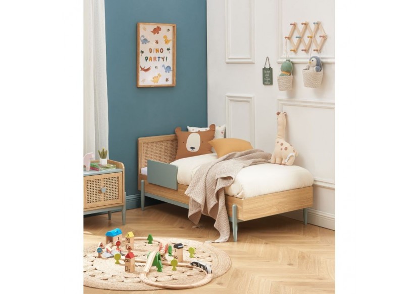 Lit enfant PABLO bleu et cannage rotin 70x140 sommier inclus