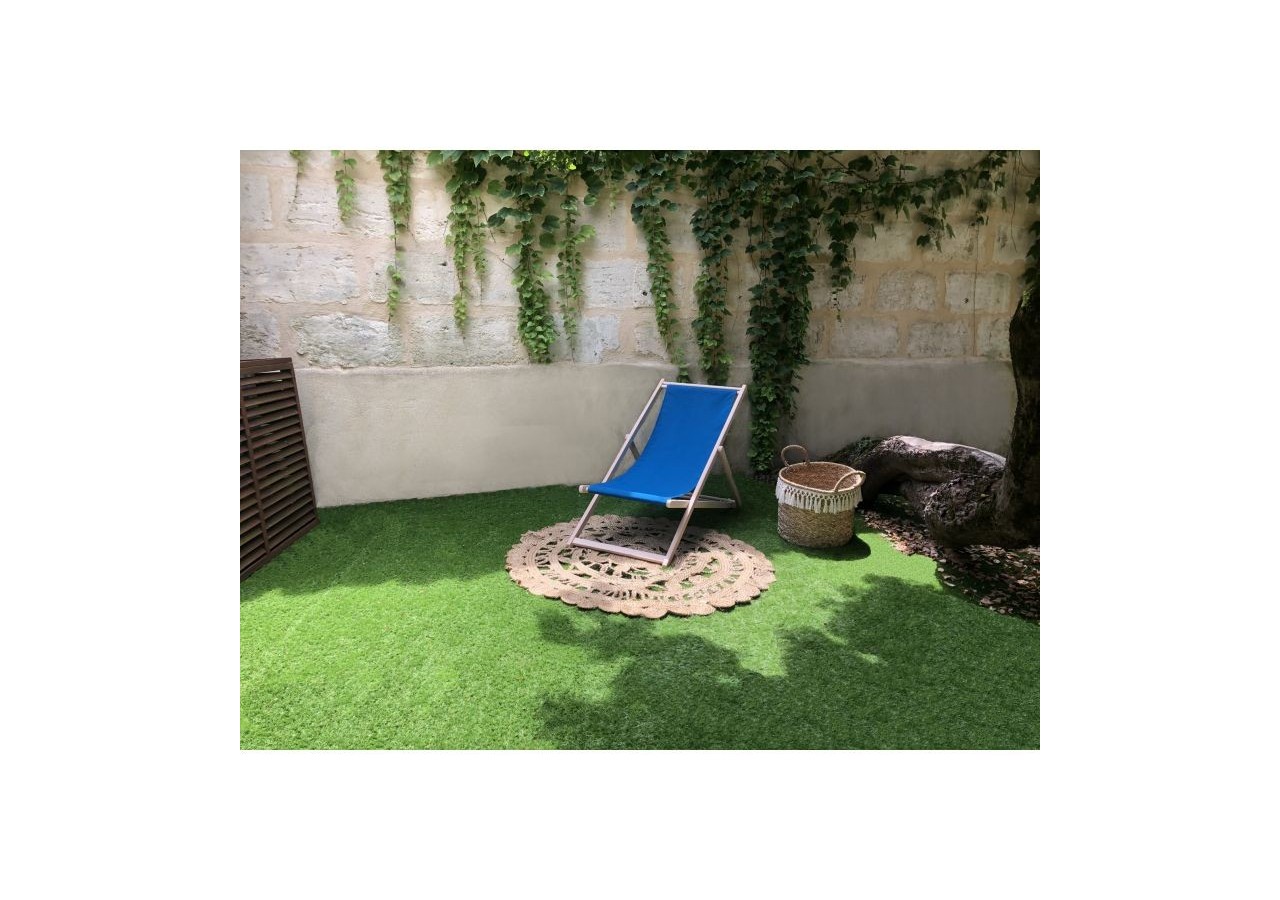 Chilienne amovible URDINA en bois d'hêtre FSC coloris bleu