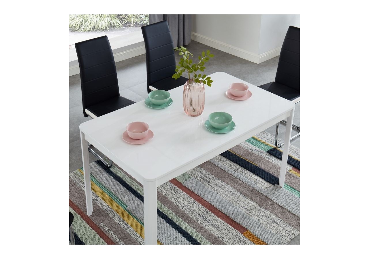 Table à manger DAVIA laqué blanc brillant 140cm