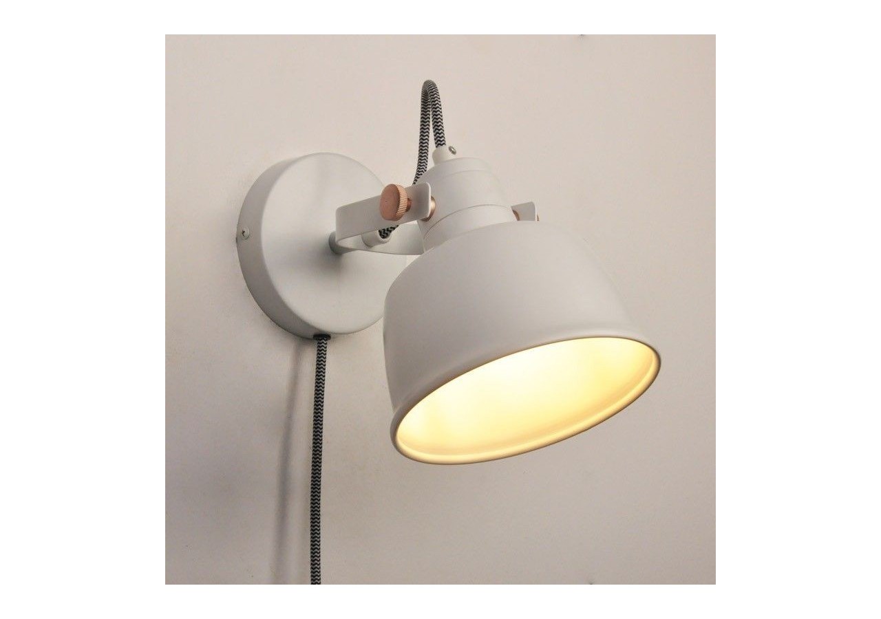 Applique murale intérieur "KUKKA" avec prise et interrupteur - LN4003-EU-B - Barcelona LED