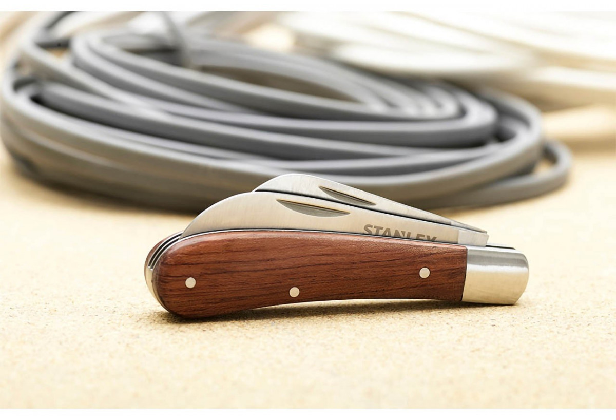 Couteau D'Electricien A 2 Lames - Manche Bois - Stanley : Confort'Mat
