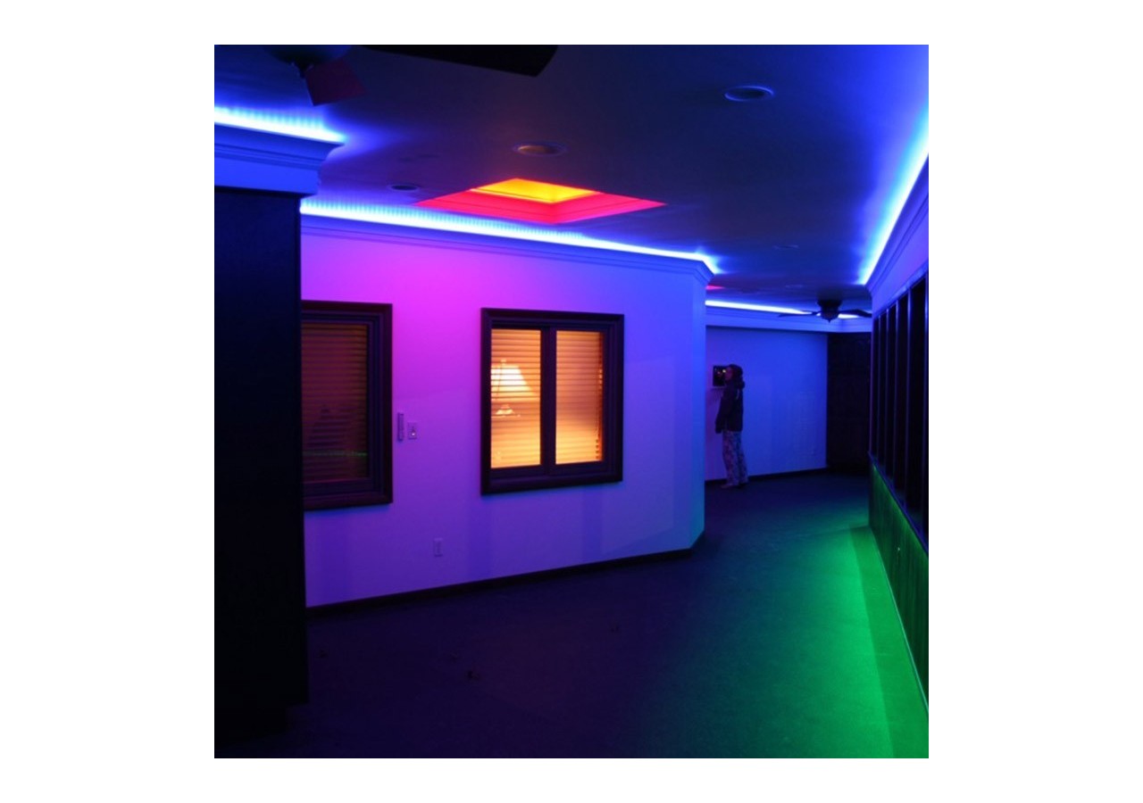 Ruban LED intelligent IC RGB 12V DC - 14,4 W/m -IP20 - 60 LED/m - Largeur 10mm - 5 mètres - B1576RGB - Barcelona LED