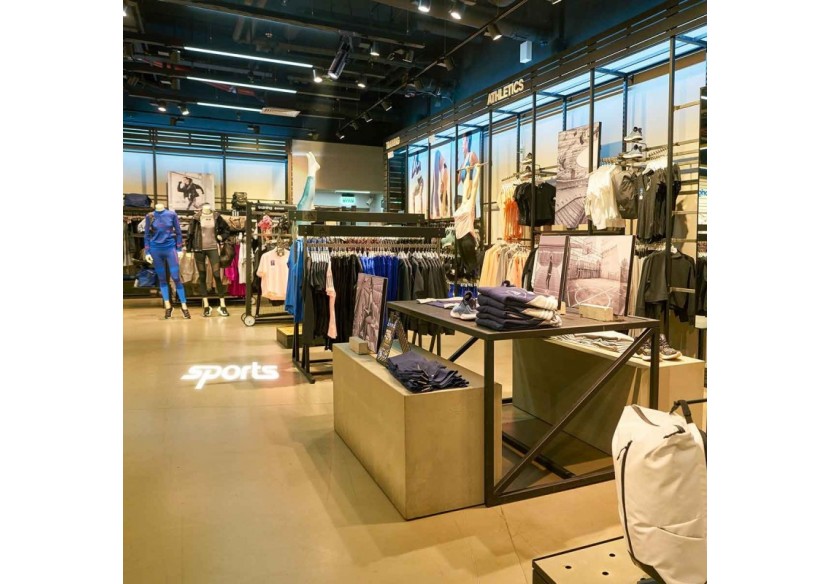 Projecteur LED de logo GOBO monophasé sur rail-15W-intérieur-IP20 - BLP15I-MON-F - Barcelona LED