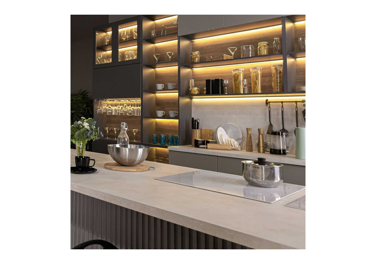 Profilé d'angle en aluminium pour ruban LED avec diffuseur-16x16mm-4 agrafes-2 embouts-2m - KPERF16X16-P - Barcelona LED