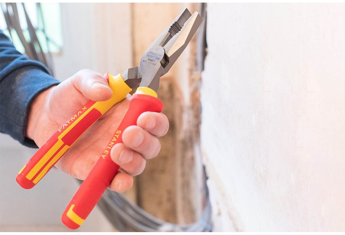 Pince Universelle 200Mm Isolee 1000V - Stanley : Confort'Mat