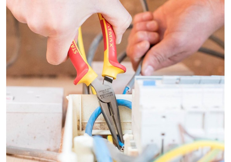 Pince A Becs 1/2 Ronds Longs 160Mm Isolee 1000V - Stanley : Confort'Mat