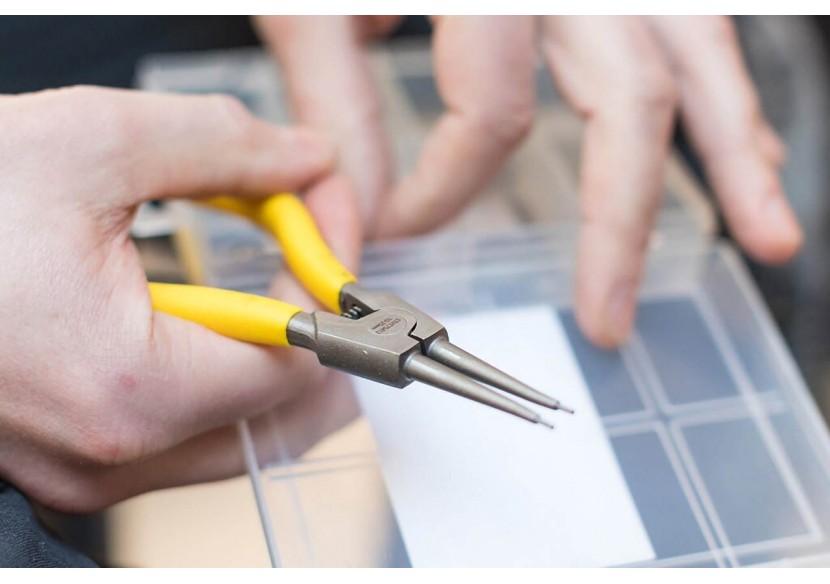 Pince Circlips Exterieurs A Becs Droits 140Mm  - Stanley : Confort'Mat