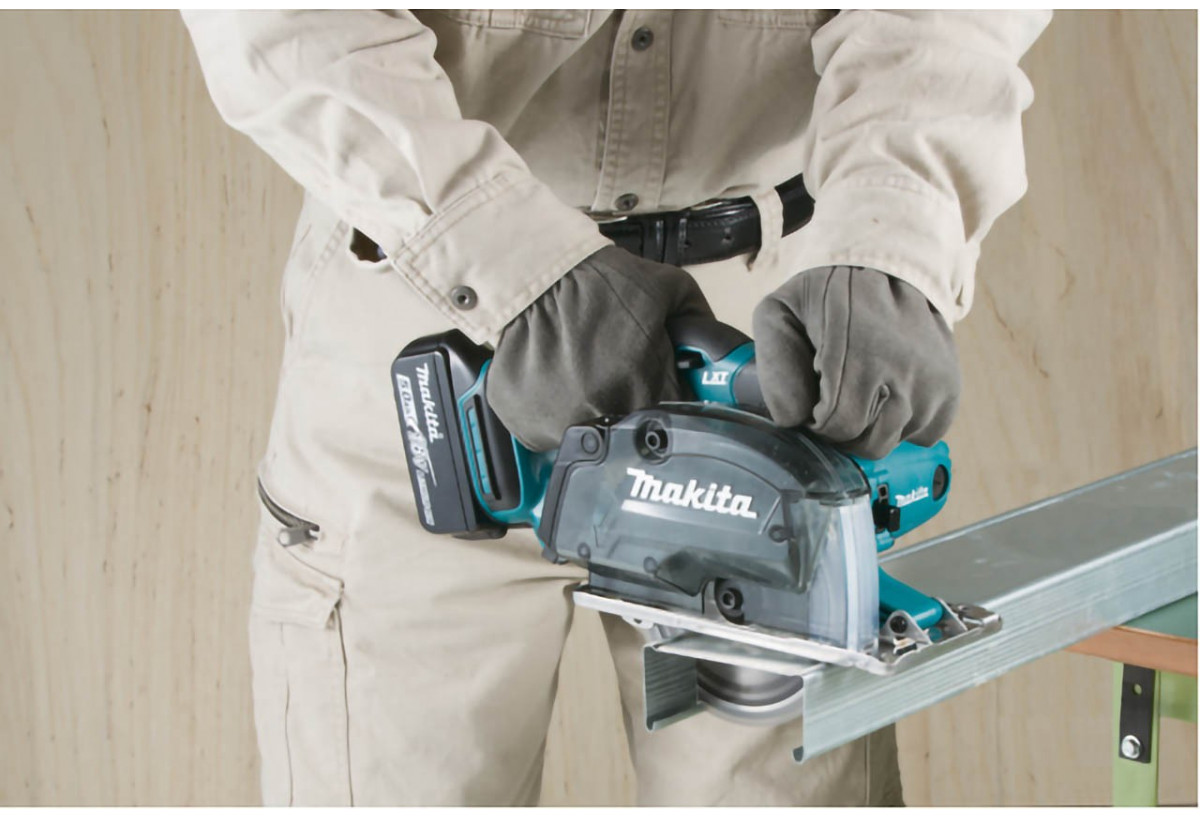 Scies circulaires à métal 18 V Li-Ion 5 Ah - Makita : Confort'Mat
