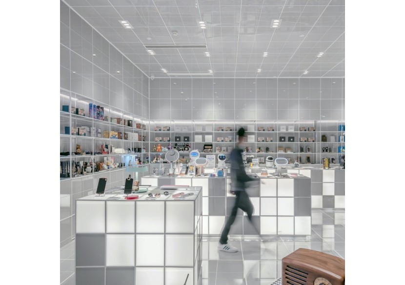 Collerette downlight carrée triple orientable GU10 / MR16-Faible indice UGR-Coupe 75 x 235 mm - B923-GB - Barcelona LED