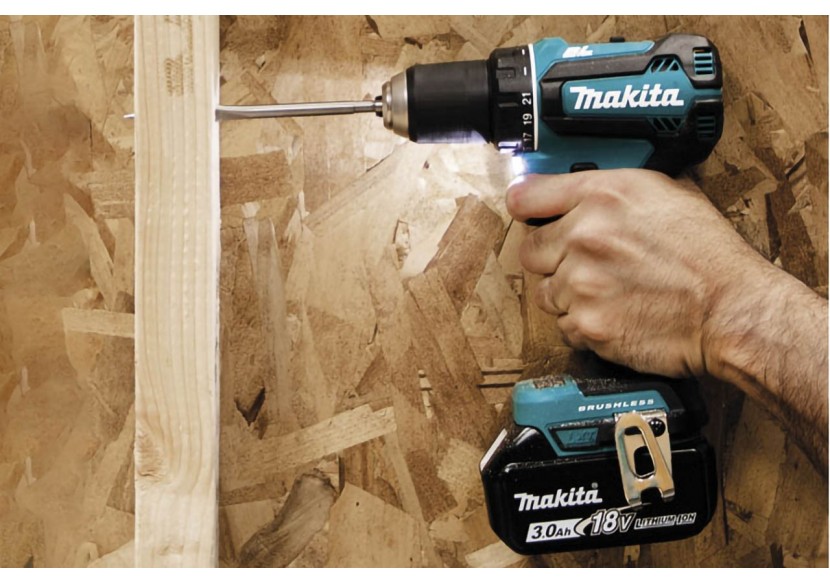 Perceuse visseuse 18 V Li-Ion 5 Ah usage quotidien - Makita : Confort'Mat