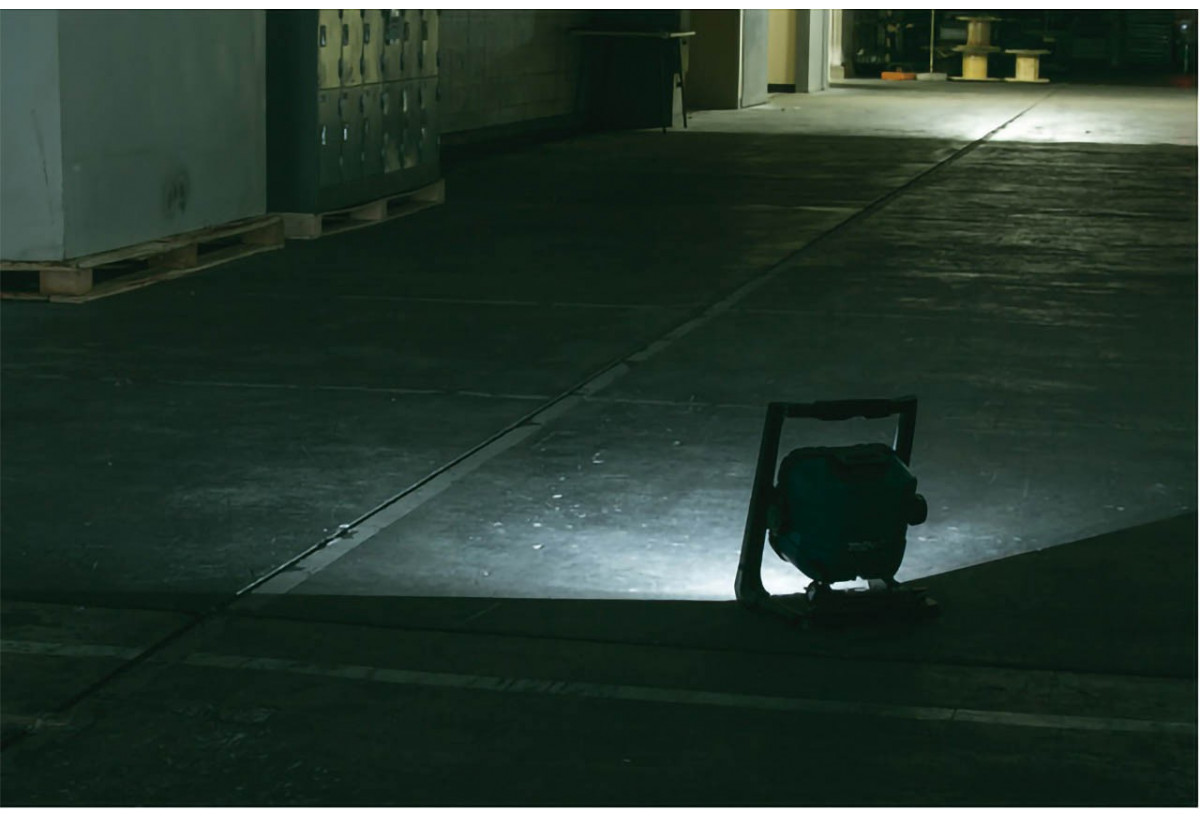 Projecteur 18 V / 230 V - Makita : Confort'Mat