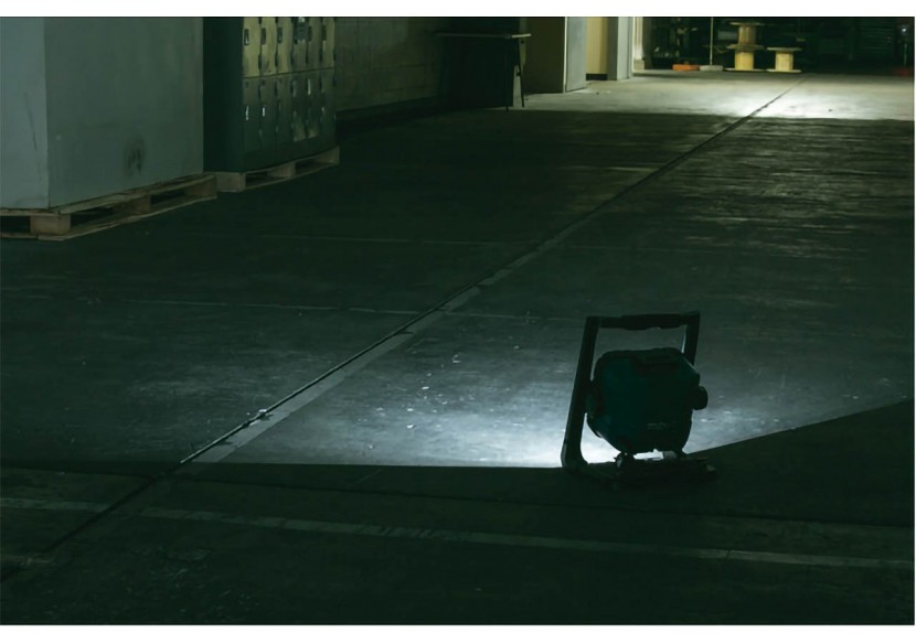 Projecteur 18 V / 230 V - Makita : Confort'Mat